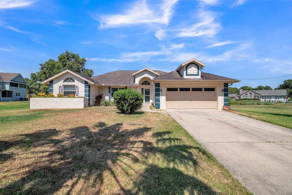 Micanopy Lake Retreat 3 Bedroom Home by RedAwning view 4