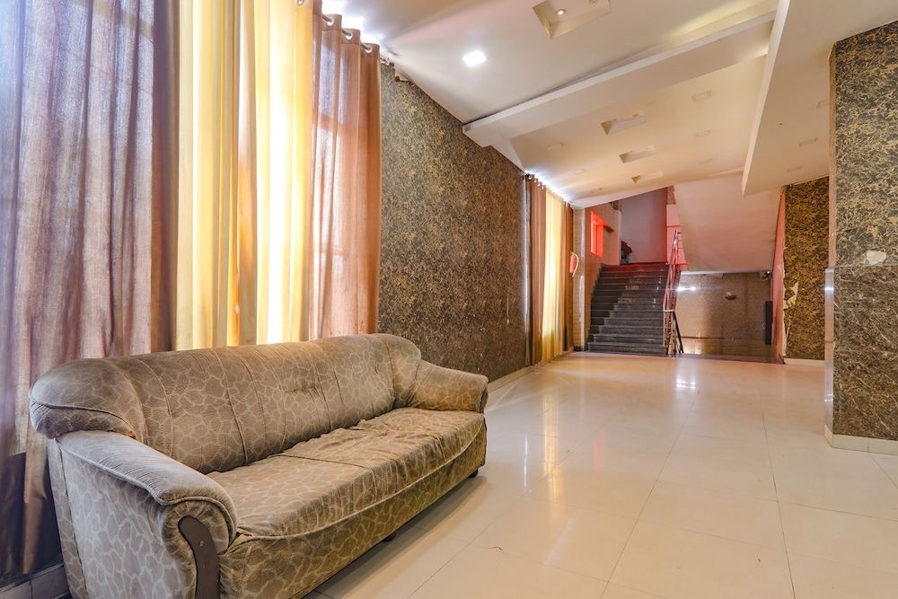 Fabhotel Gold Galaxy view 5