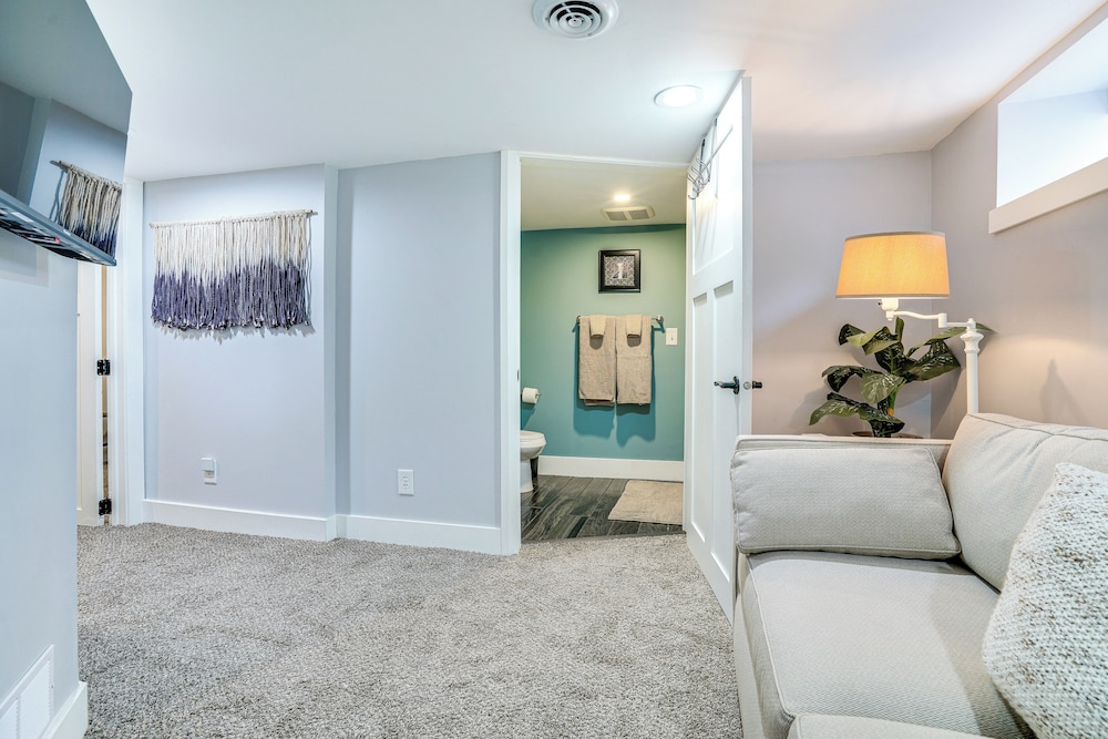 6 Mi to Dtwn: St Paul Home w/ Patio