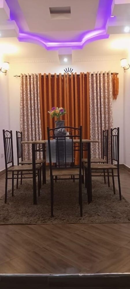 Lux Suites Siyoi Gardens Kitale
