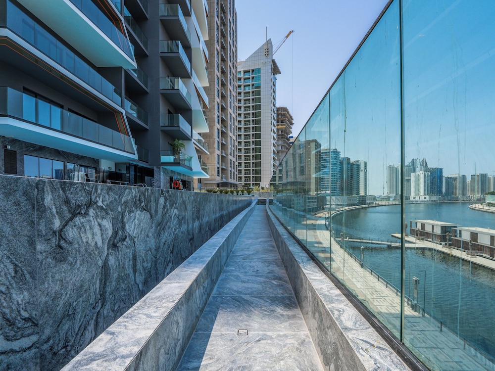 Jaw-Dropping Canal Views From This Stylish Condo