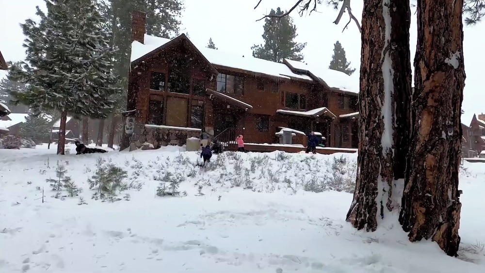 Lake Tahoe Vacations - The Cottages at Old Greenwood - Property Image 28
