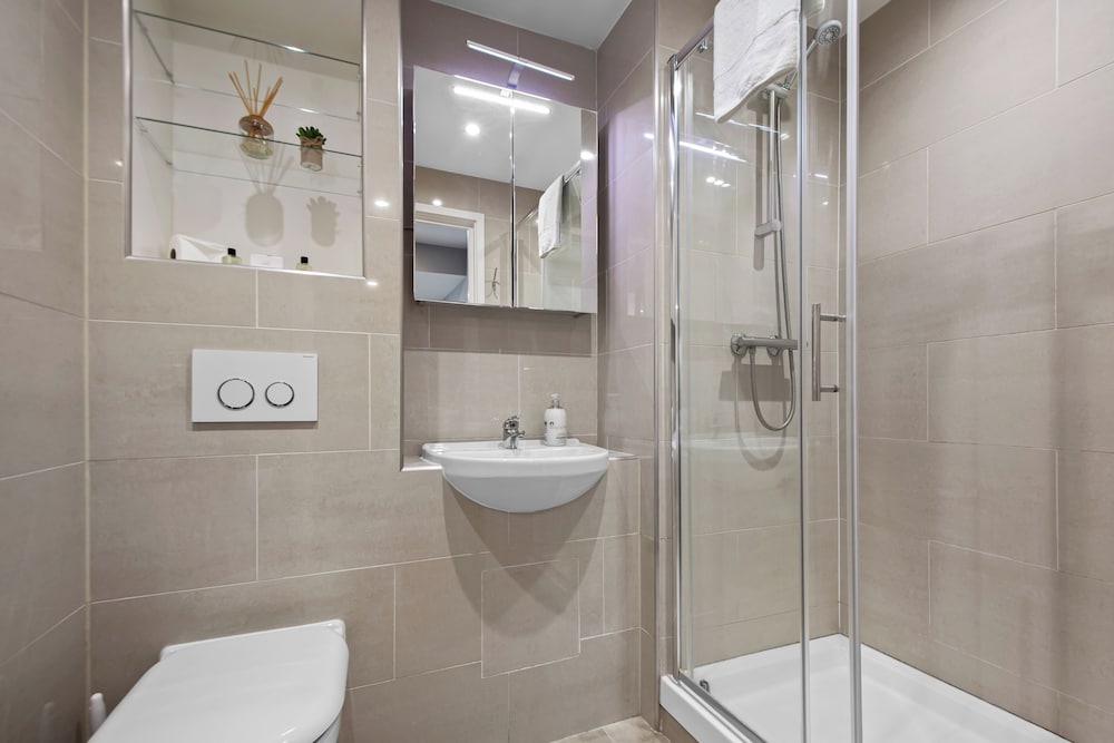 Chic and Modern Flats in Hoxton, Shoreditch
