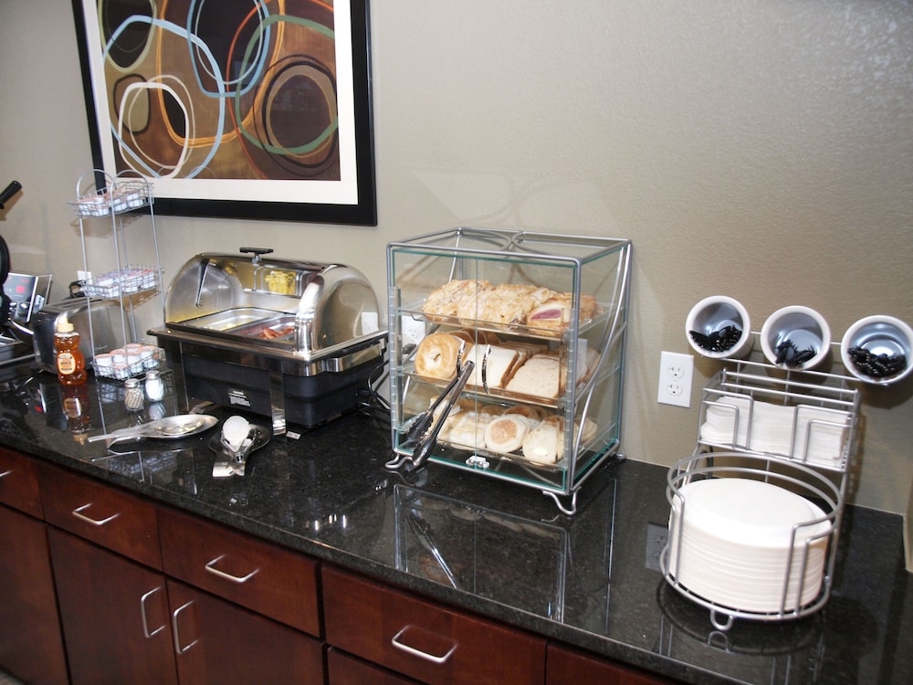Cobblestone Inn & Suites - Vinton