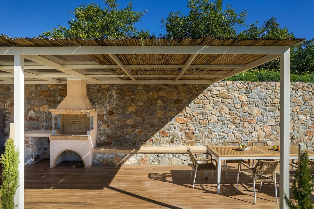Villa Adam