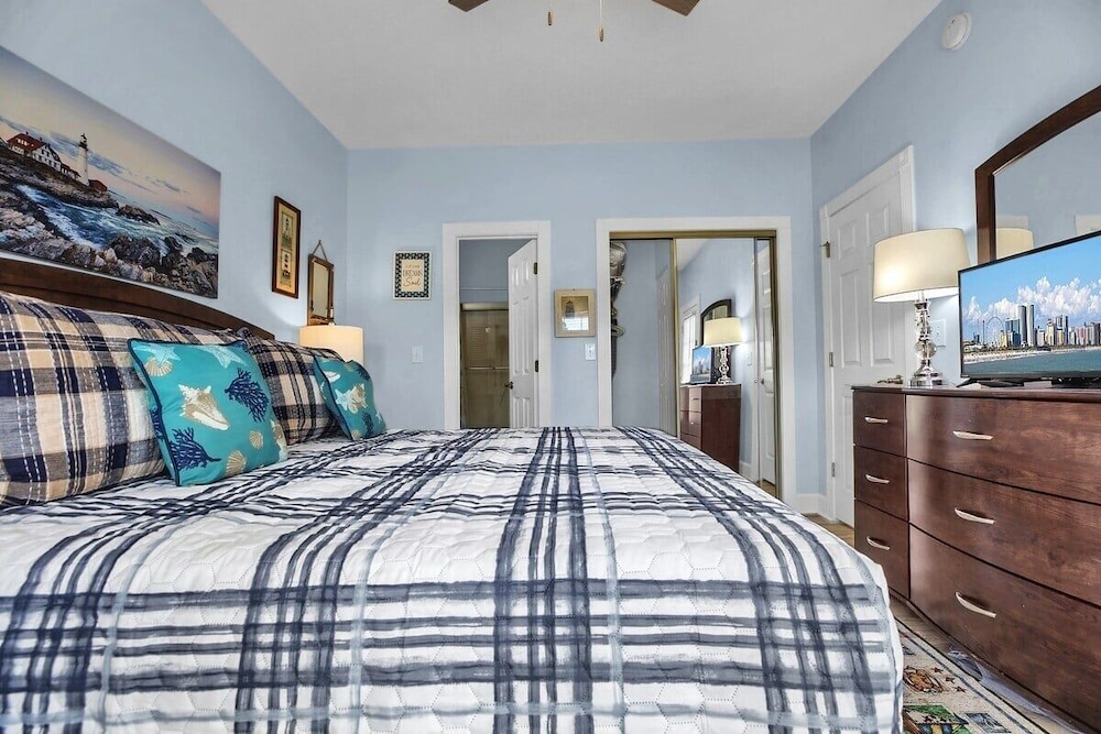 Magnolia Place 4705-102 2 Bedroom Condo