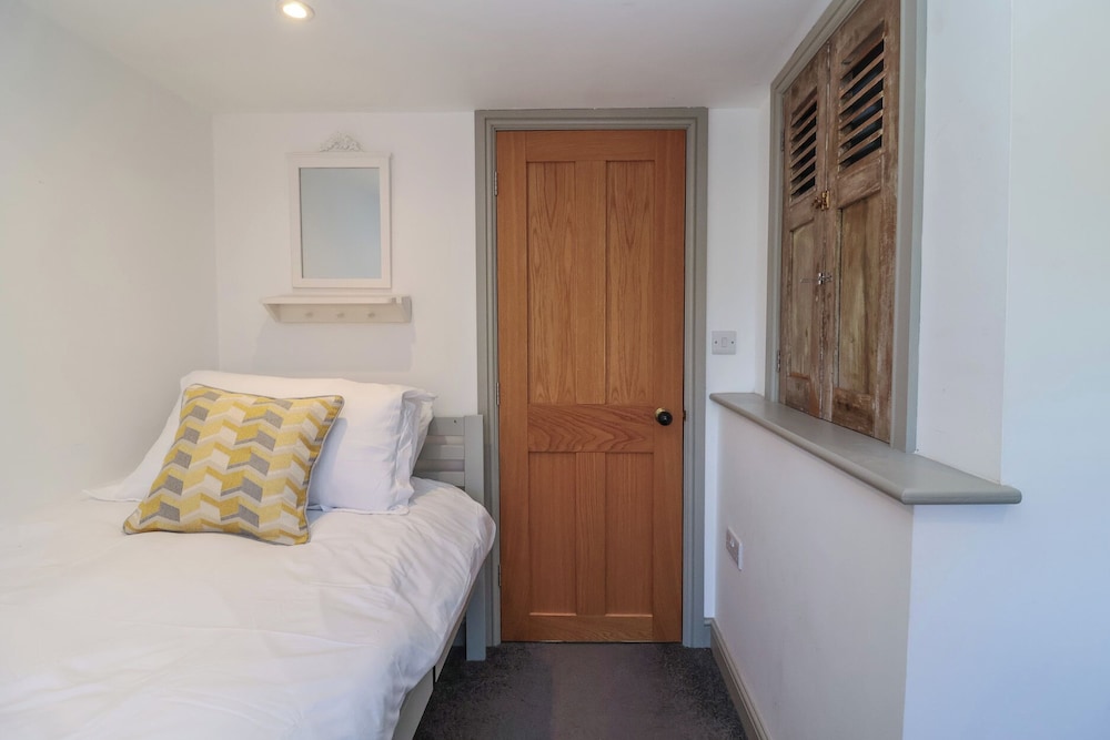 Curlew Cottage