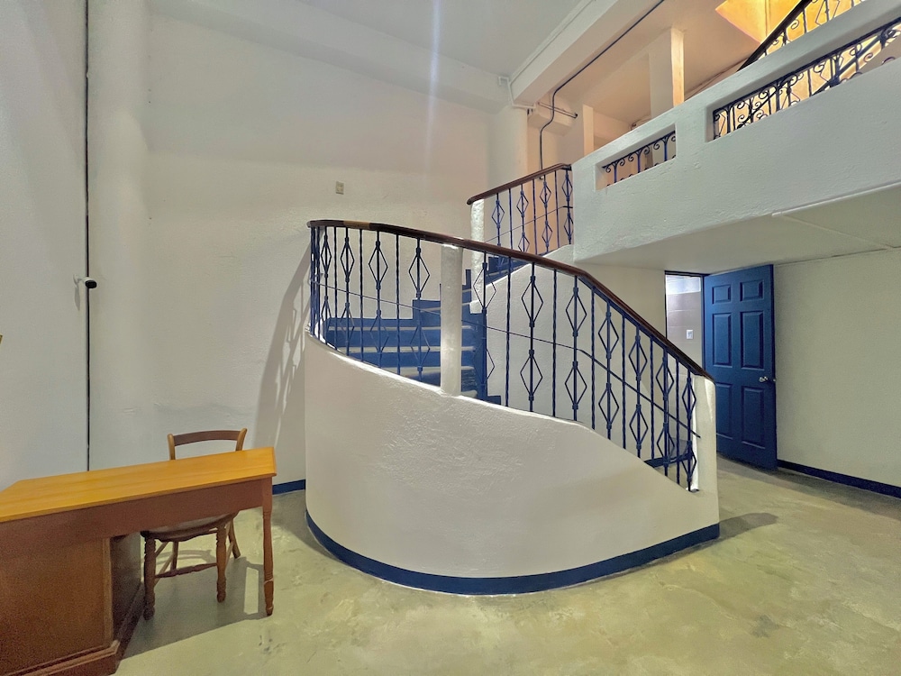 Hostal Urban