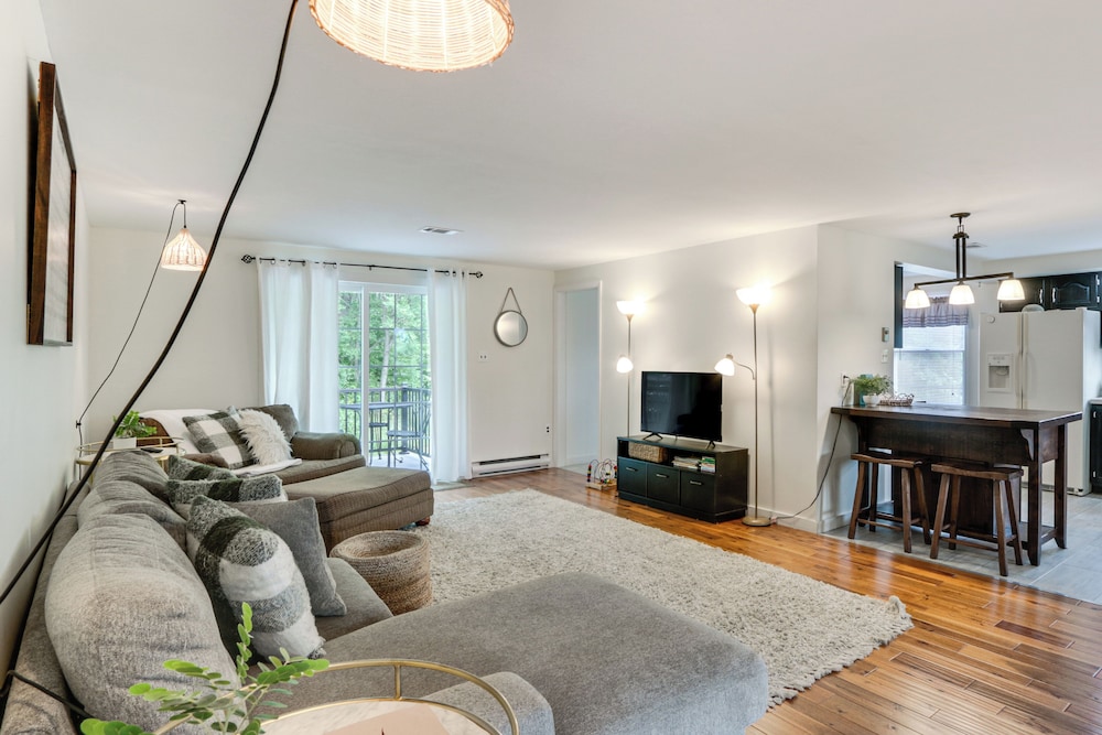 Mtn-view Pleasantville Home on 100 Acres!