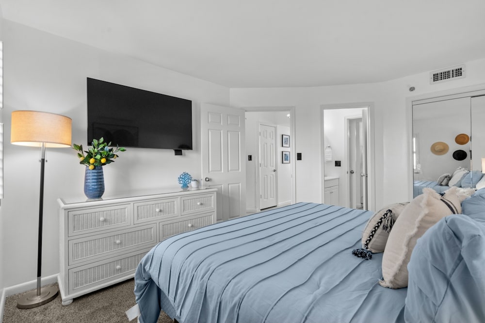 Oceanfront Stay with Private Balcony