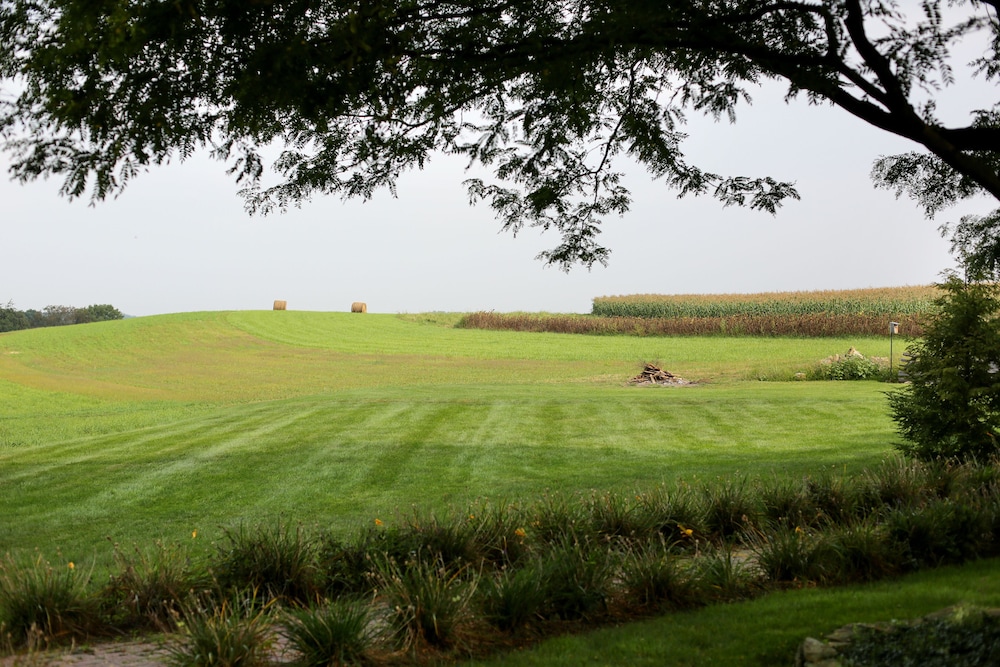 Deer Creek Winery at Watson Estate