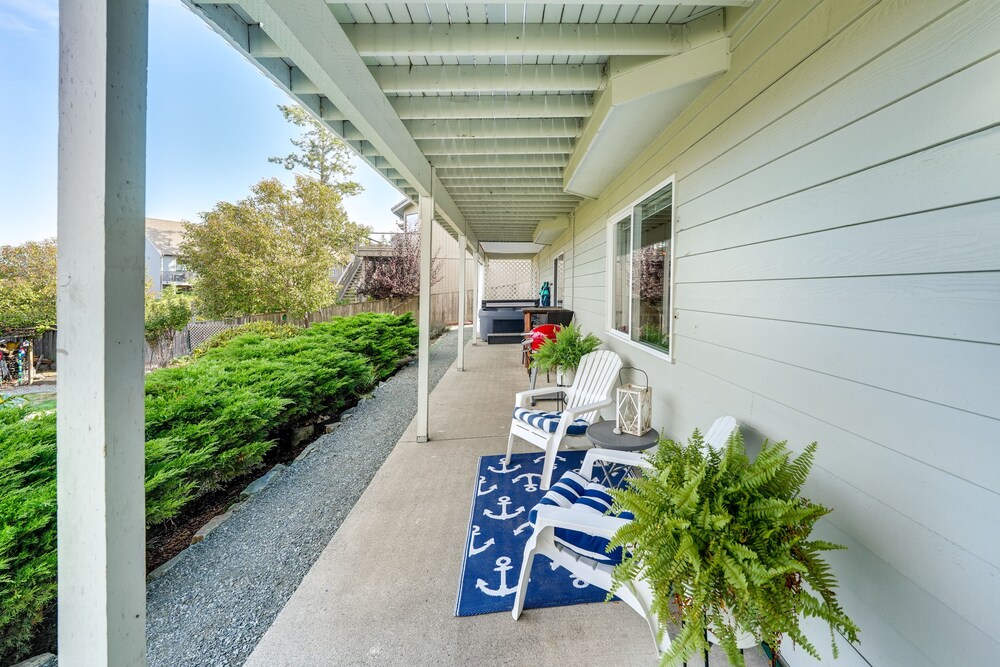 Coastal Haven w/ Hot Tub & San Juan Island Views view 5