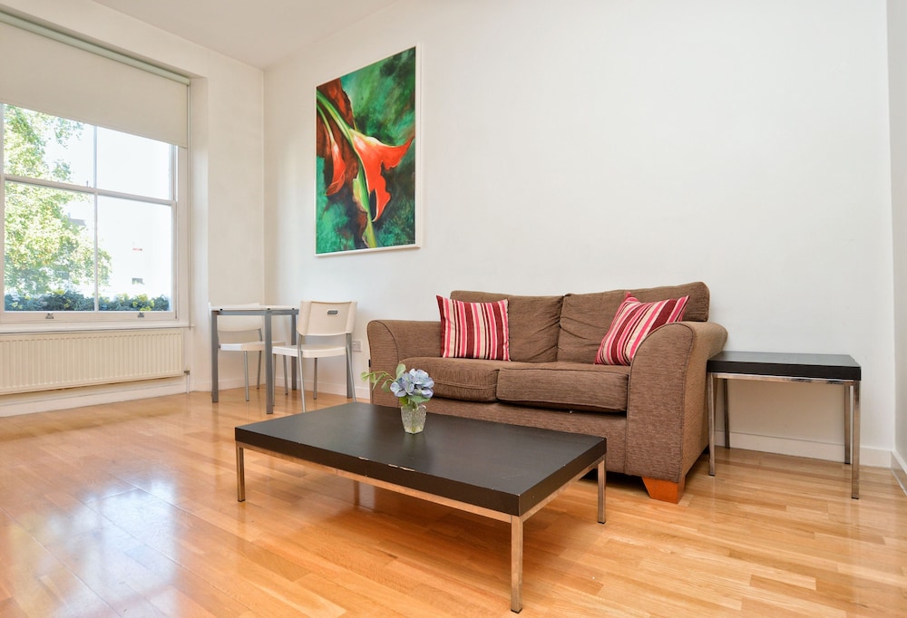 Princes Square Serviced Apartments by Concept Apartments