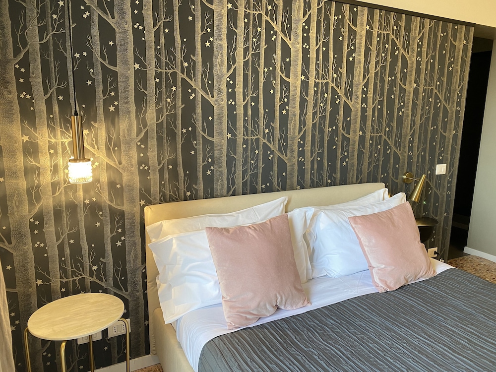 Cavour Urban Rooms