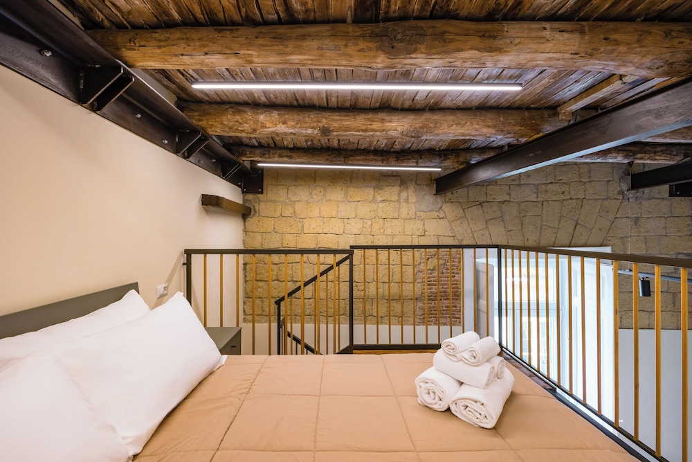 La Pinacoteca Aparthotel by NapoliApartments