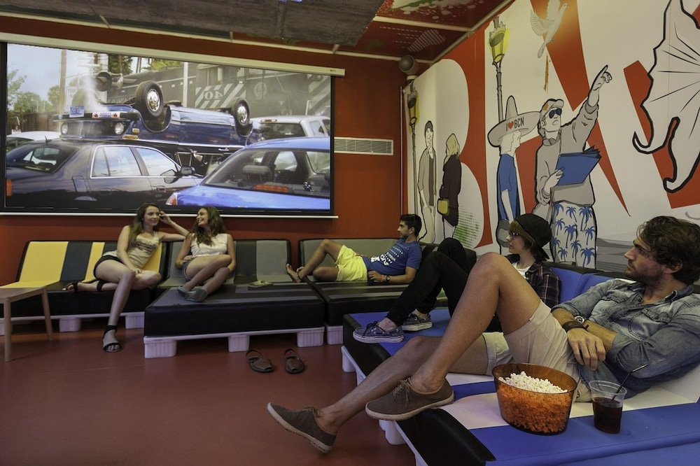 Urbany Hostel BCN GO!