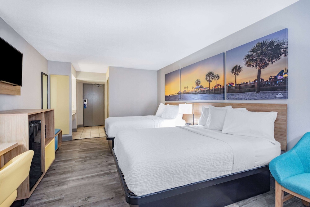 Altamonte Springs Vacations - Days Inn by Wyndham N Orlando/Casselberry - Property Image 5