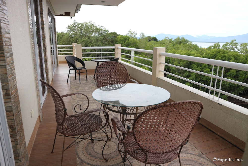 Villa de Sierra Vista