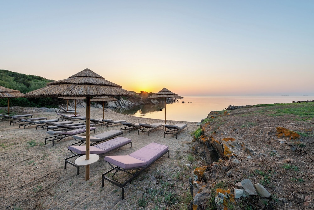 Cala Lupo Resort