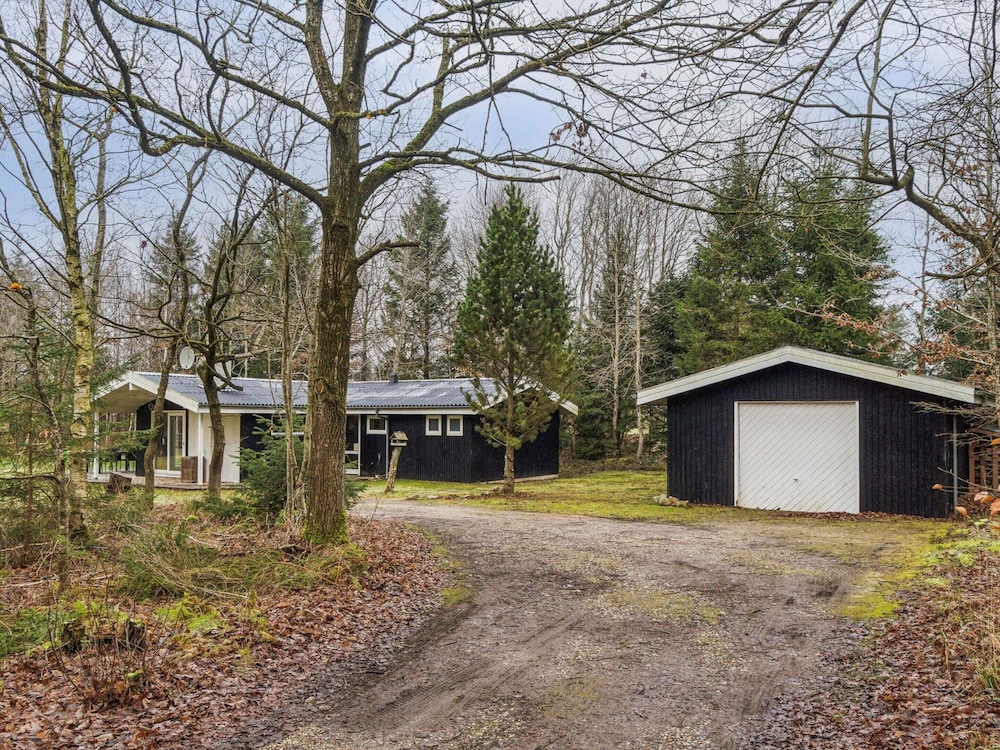 5 Star Holiday Home in Roslev