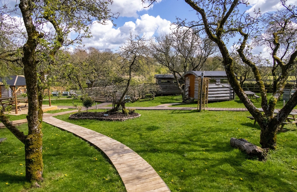 Orchard Hideaways