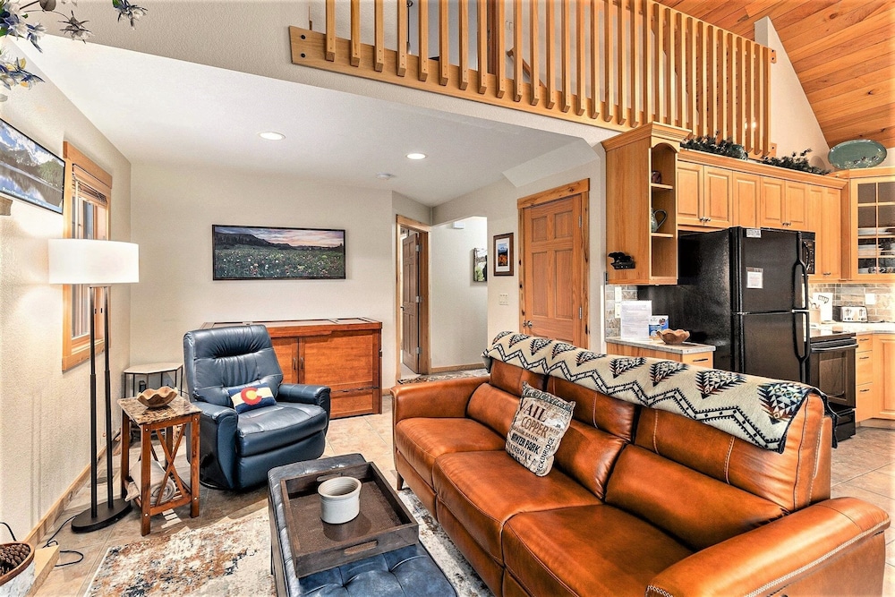Solitude Beaver #3 - Estes Park 2 Bedroom Condo by RedAwning