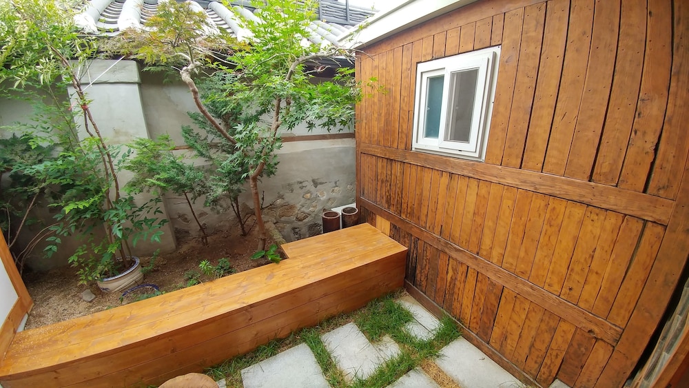 So Hyeon Dang Hanok Guesthouse