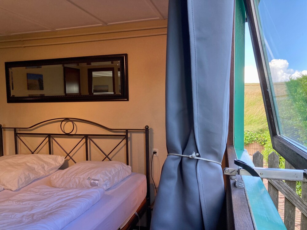 Holiday Home With Winter Garden by the Lauwersmeer for 4 Guest view 2