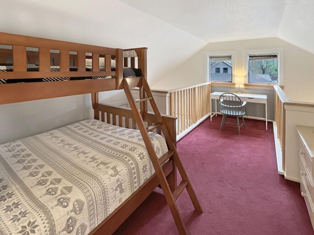 Woods Village 43