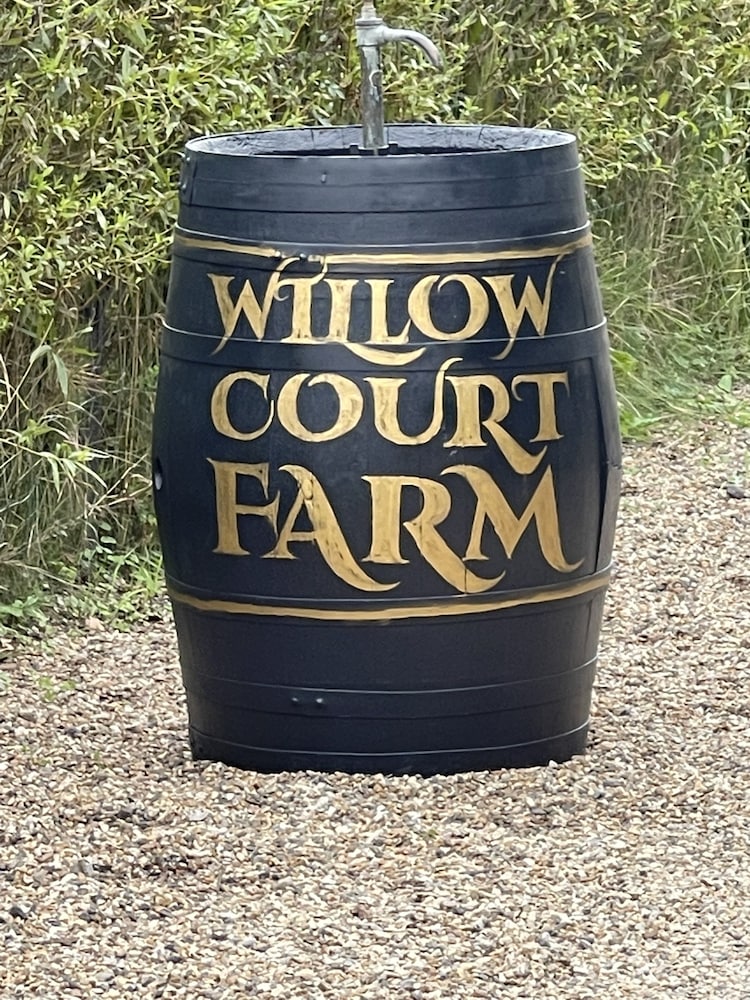 Willow Court Farm