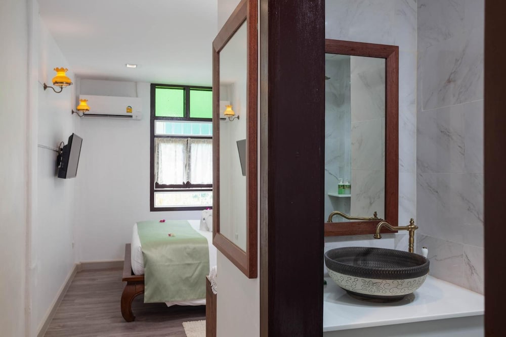 Sound Gallery House - Hostel