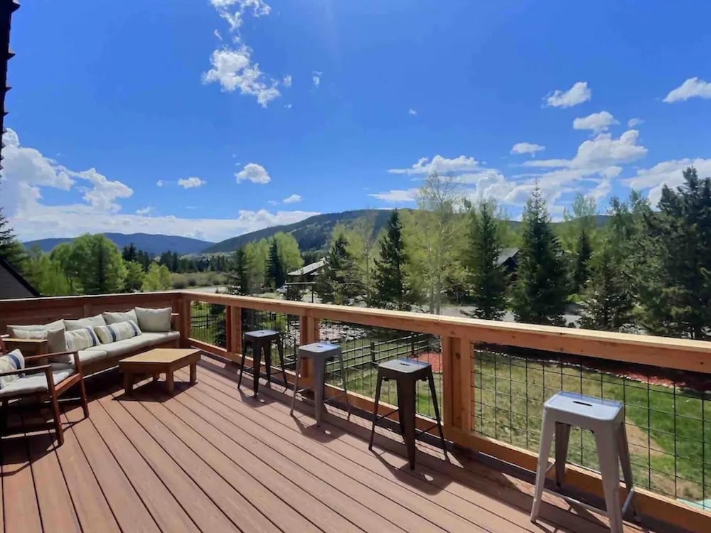 Beaver Creek Vacations - Mountain View Home Near Breck Vail 4 Seasons Room Rooftop Deck Hot Tub - Property Image 1