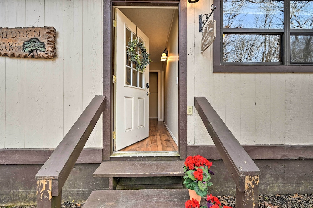 'hidden Oaks' Broken Bow Vacation Rental, Pets OK! view 3