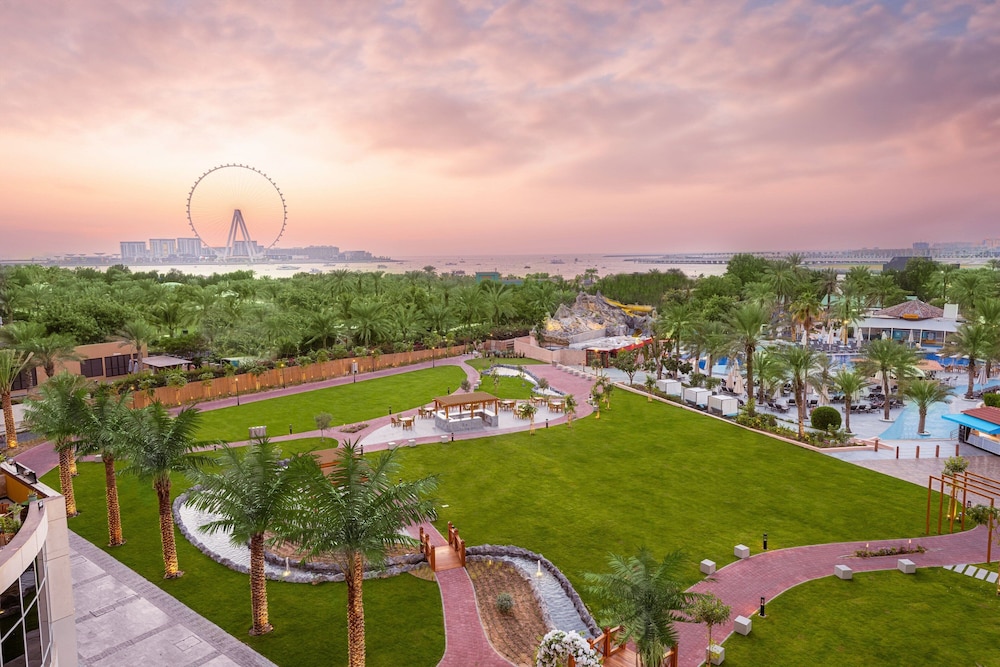 Al Habtoor Grand Resort, Autograph Collection®