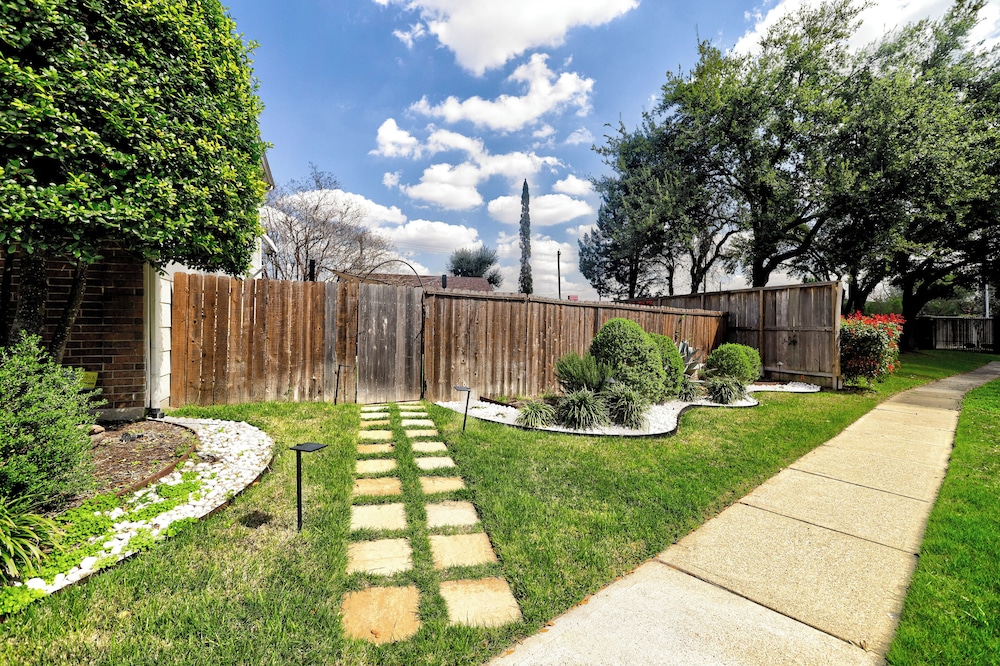 Spring Branch Haven - Cozy 3BR Oasis, Pet Friendly - Image 4