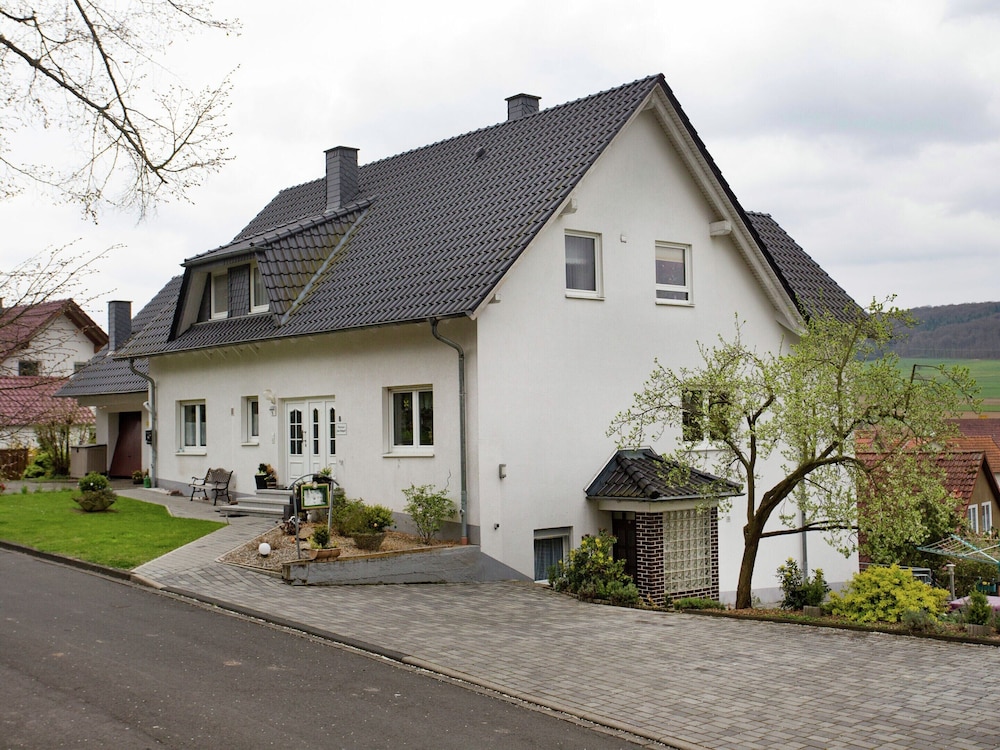 Schone Ferienwohnung mit Gemutlicher Terrasse