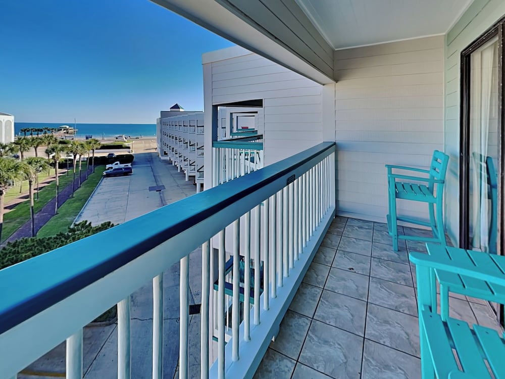 Casa Del Mar 350-front Facing