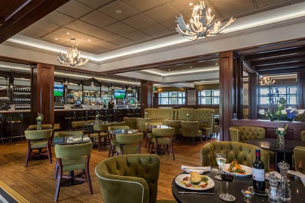 Limerick Vacations - Castletroy Park Hotel Suites - Property Image 9