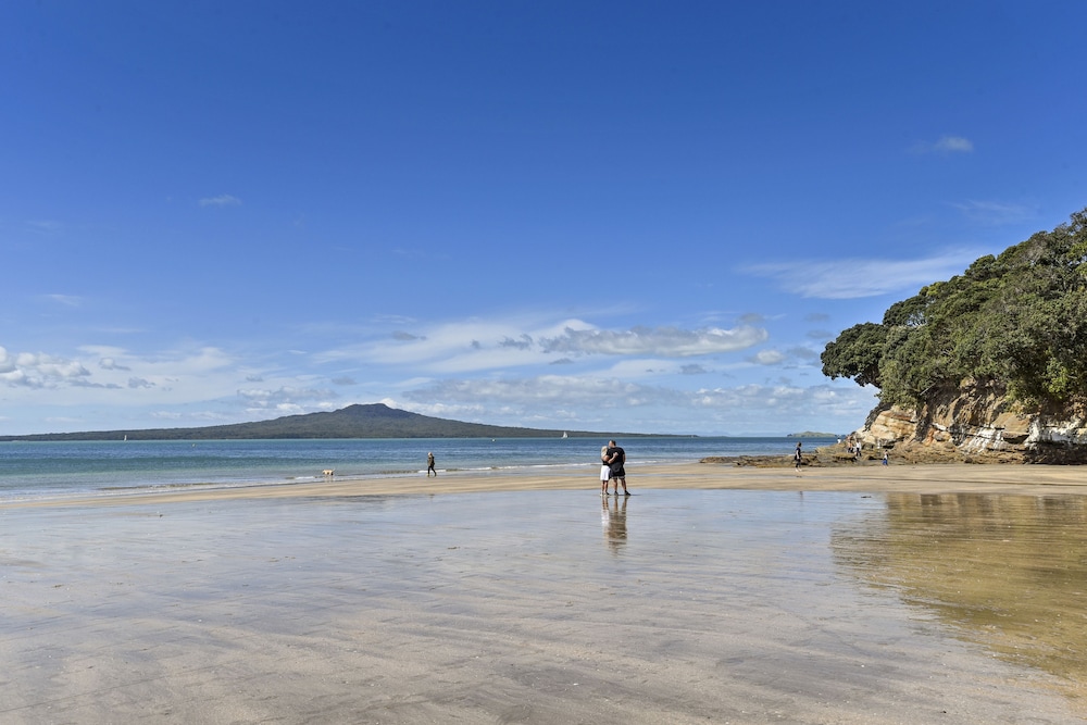 Auckland Hauraki Modern Guest House