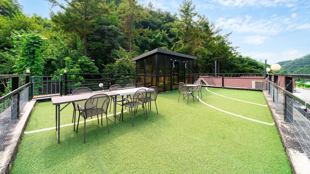 Chuncheon Namiseom pet Friendly Pension