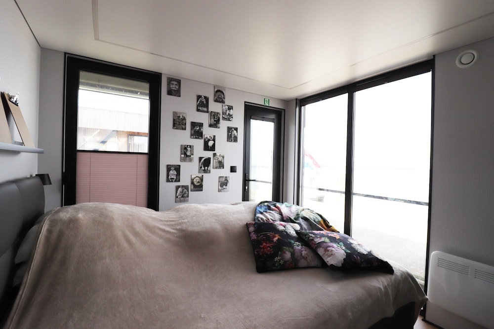 Houseboat With Sauna and Fantastic View