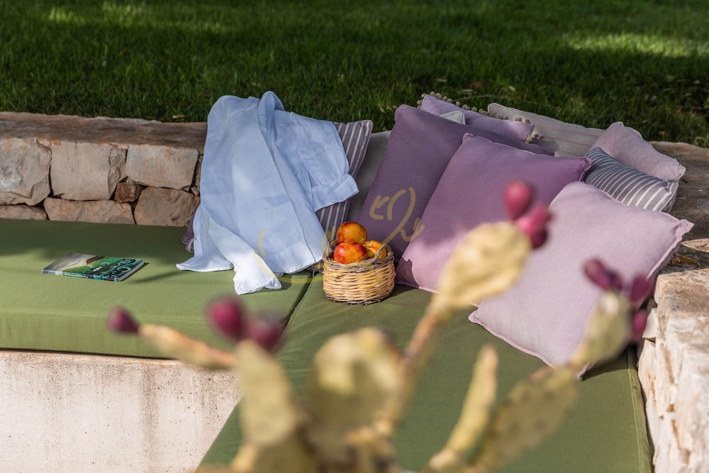 TD Trulli Vittoriani Charme and Pure Nature w Pool