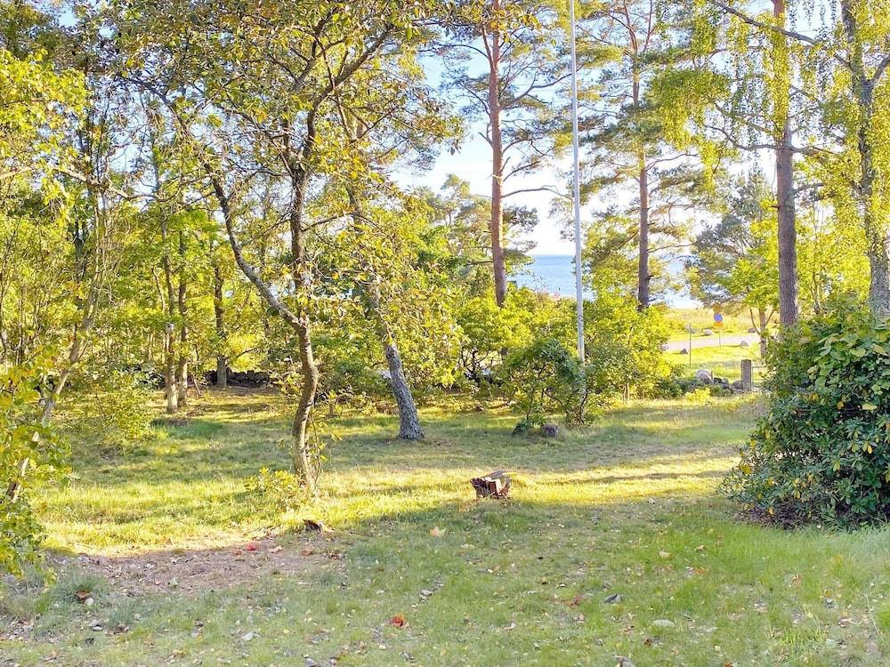6 Person Holiday Home in Rockneby-by Traum