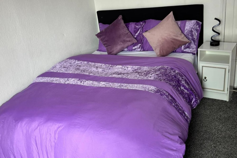 Cosy Leicester Apartment With 2 Bedrooms
