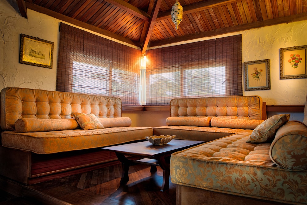 Ocean Beach Villa