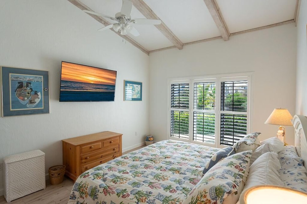 Sea Winds Condominiums I