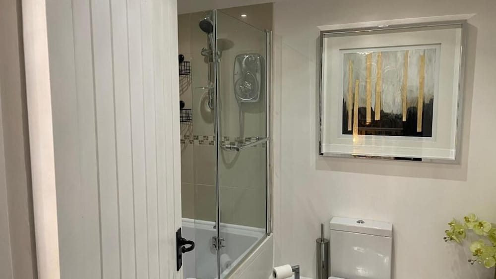 2 Bed 'cosy Cottage' Central Bawtry High End Decor