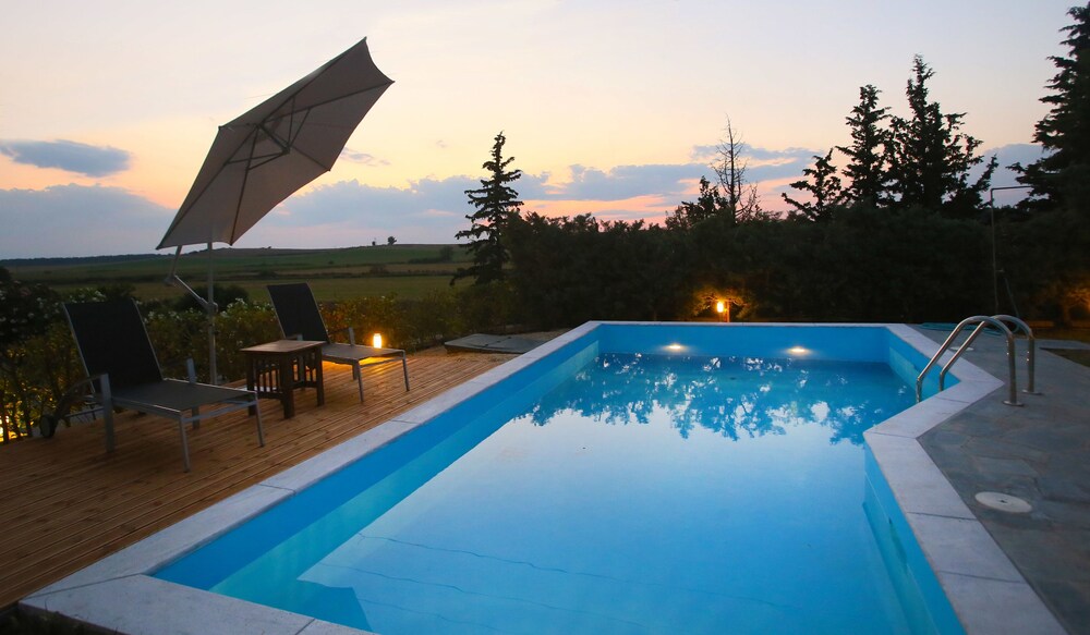 Sunny Sani Luxury Villas