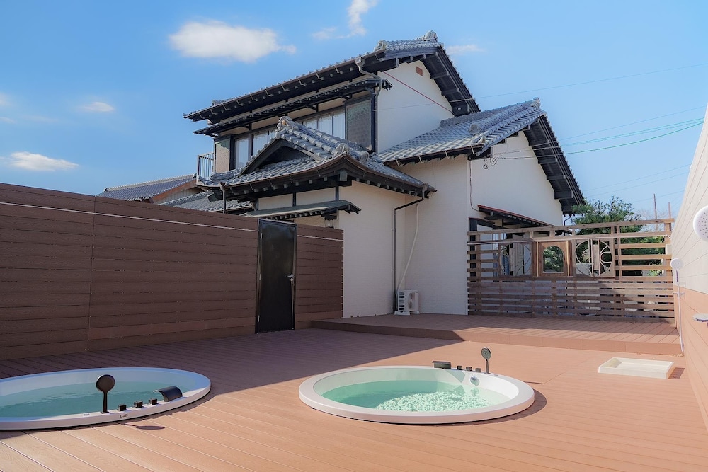 Jun Resort tuki