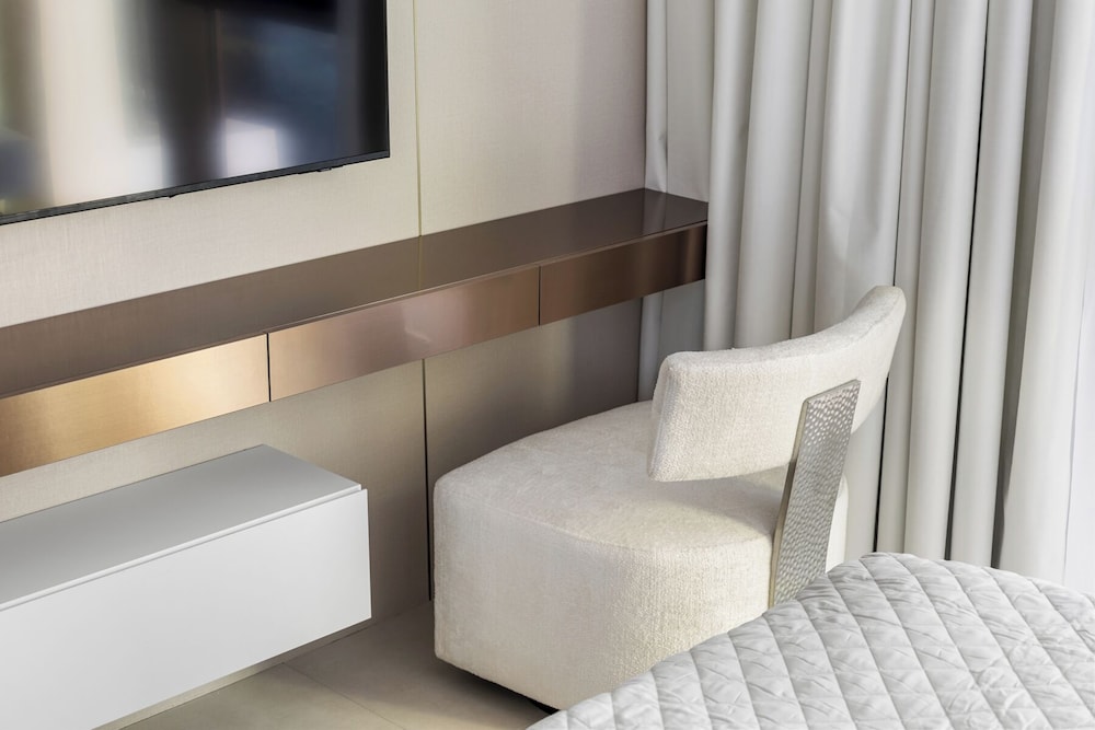 Serene 1BR Escape with Burj Khalifa View